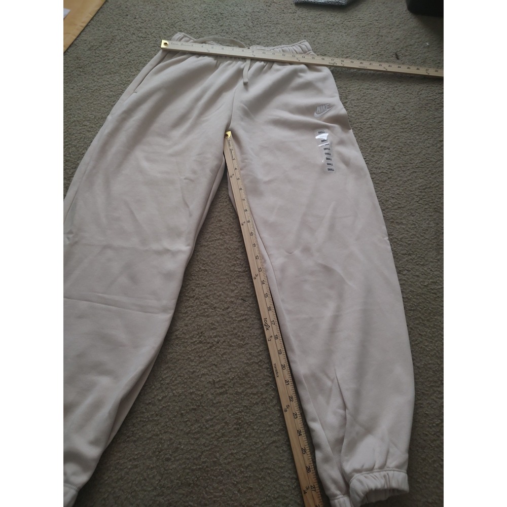 Nike Women's Sportswear Club Fleece‎ Jogger Pants Tan Small NWT